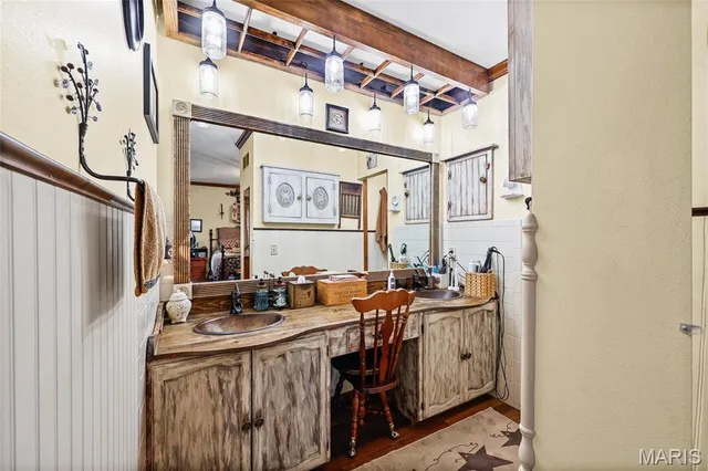 $259,900 | 1048 Patience Drive, Florissant, MO 63034