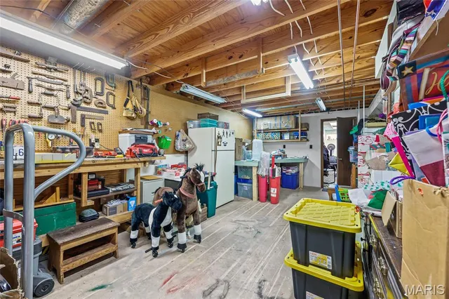 $259,900 | 1048 Patience Drive, Florissant, MO 63034