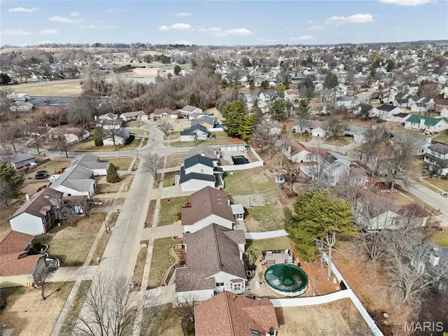 $259,900 | 1048 Patience Drive, Florissant, MO 63034