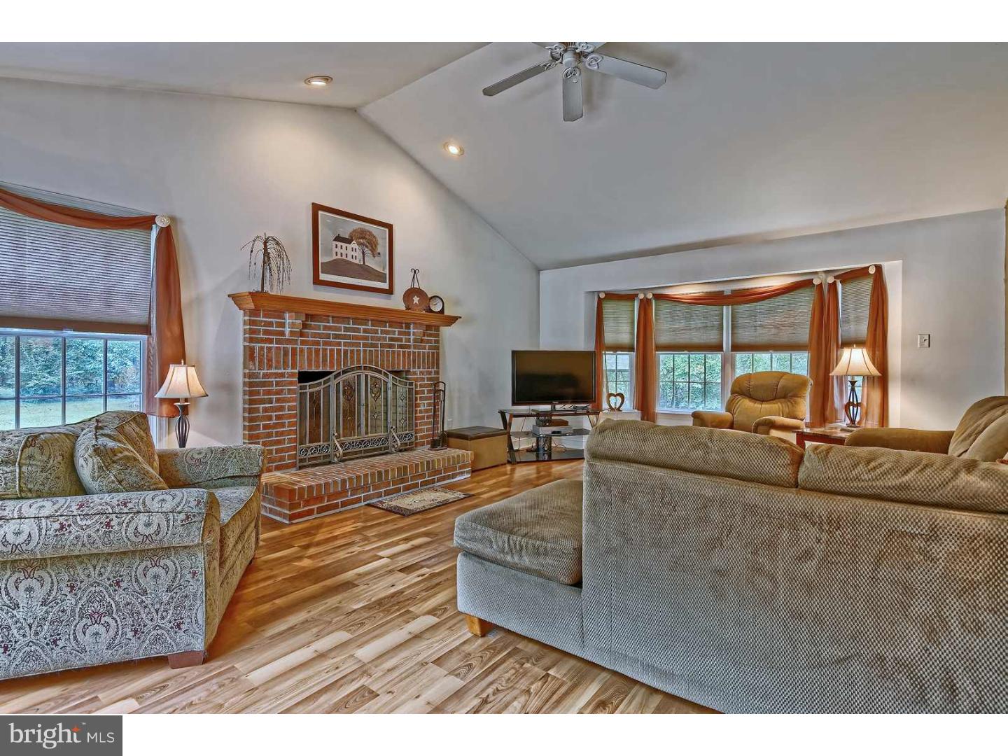 174 Watsons Mill Road Alloway, NJ 08318 - Photo 7 of 25 Family Room
