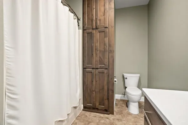 $759,900 | 3605 Houkom Drive East, West Fargo, ND 58078