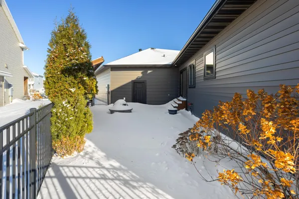 $759,900 | 3605 Houkom Drive East, West Fargo, ND 58078