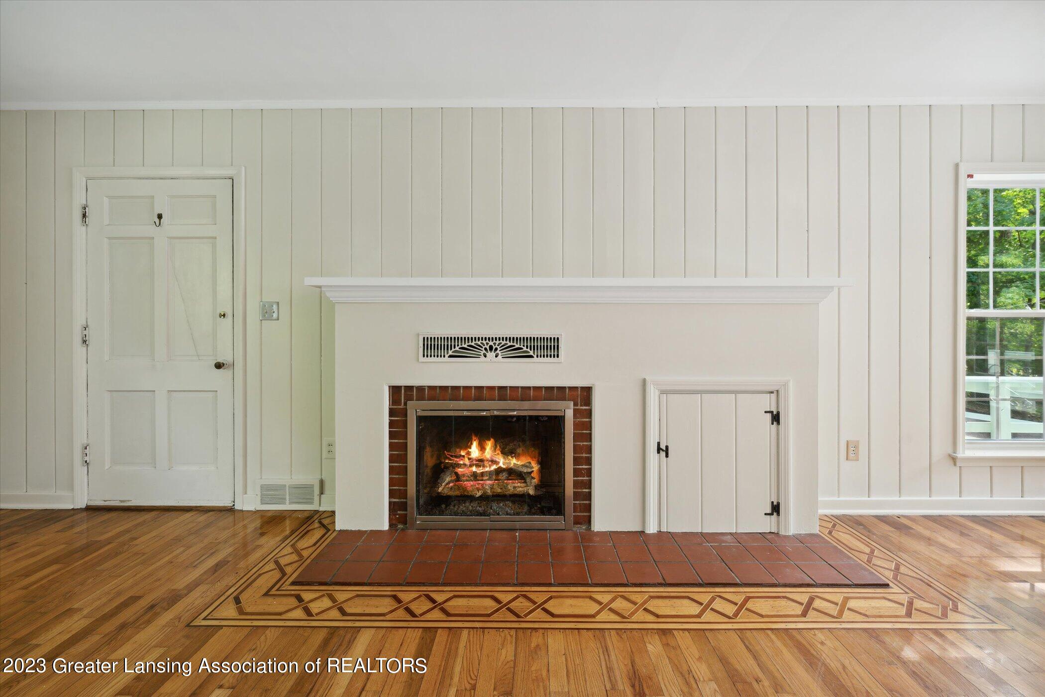 4723 Woodcraft Road Okemos, MI 48864 - Photo 7 of 33 Tile Hearth