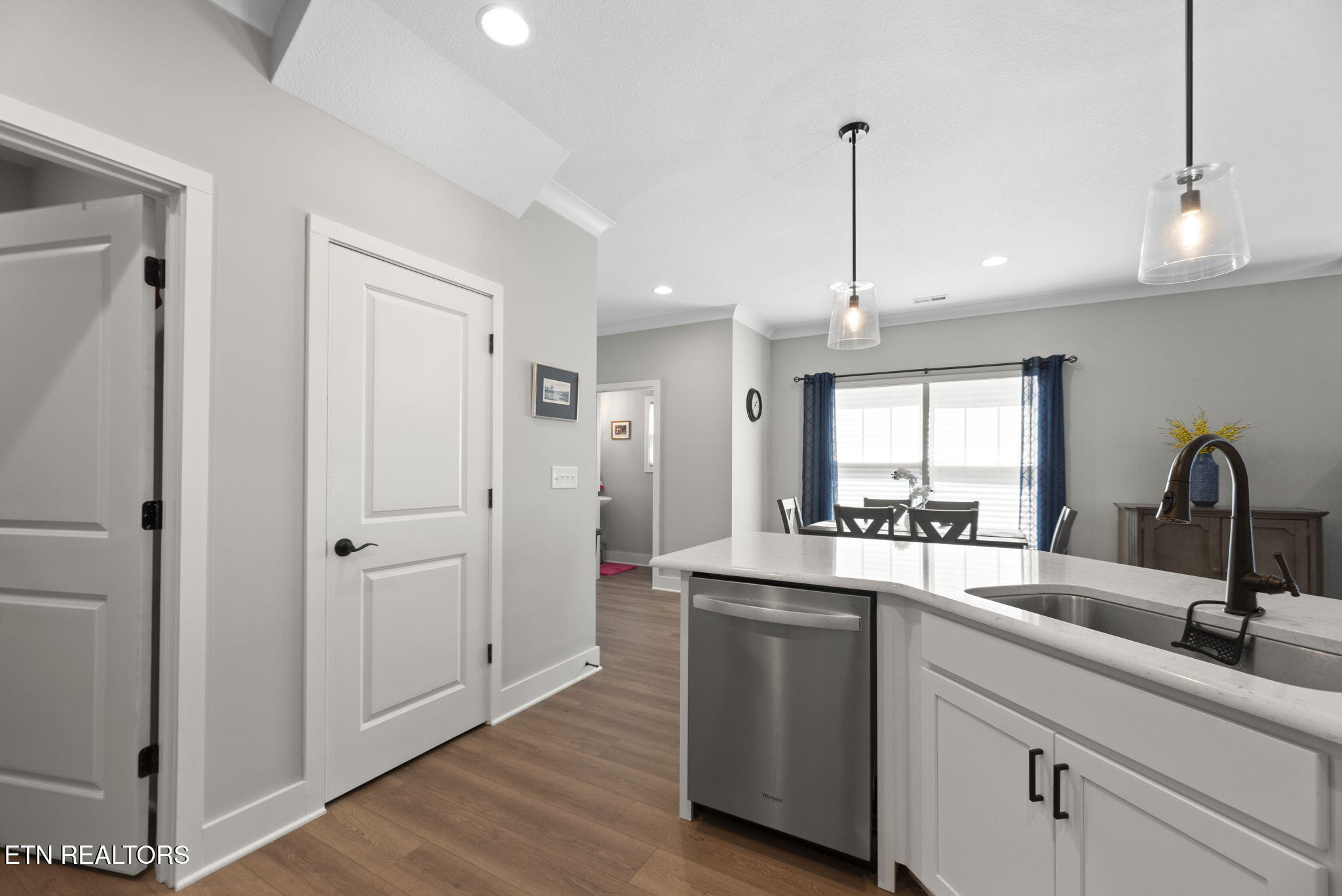 200 Queenberry Street Oak Ridge, TN 37830 - Photo 12 of 50 12-web-or-mls-Qnsbrry200 (33)