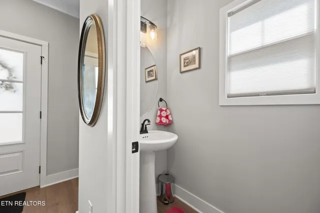 $524,900 | 200 Queenberry Street, Oak Ridge, TN 37830