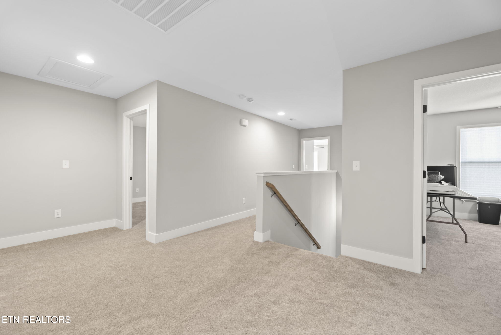 200 Queenberry Street Oak Ridge, TN 37830 - Photo 21 of 50 21-web-or-mls-Qnsbrry200 (84)