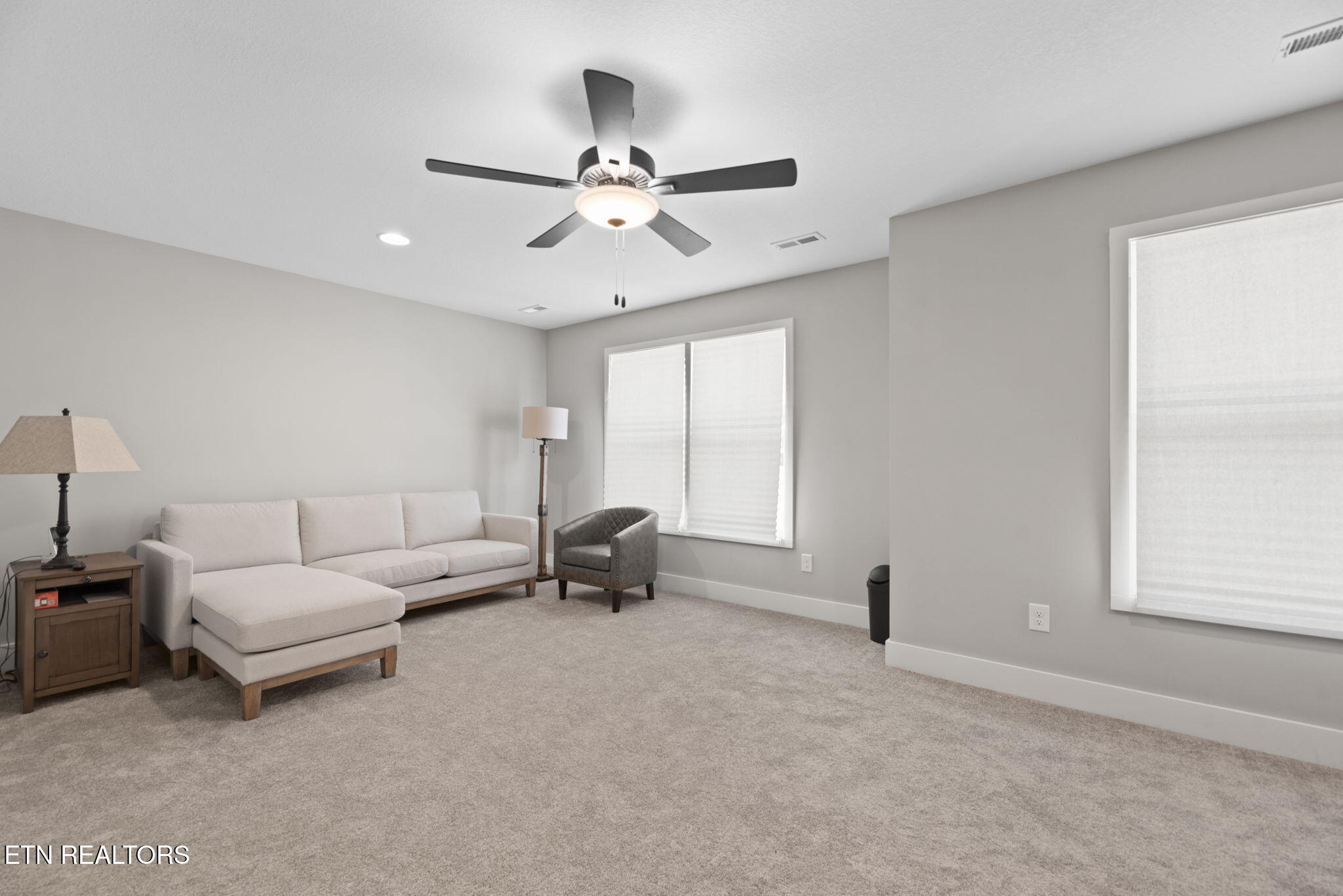 200 Queenberry Street Oak Ridge, TN 37830 - Photo 32 of 50 32-web-or-mls-Qnsbrry200 (117)