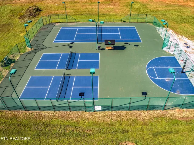 $524,900 | 200 Queenberry Street, Oak Ridge, TN 37830