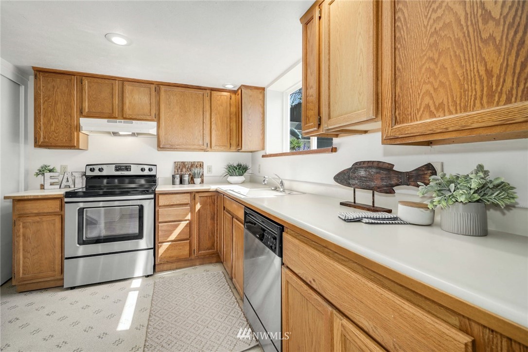 8440 46th Avenue Southwest Seattle, WA 98136 - Photo 21 of 30