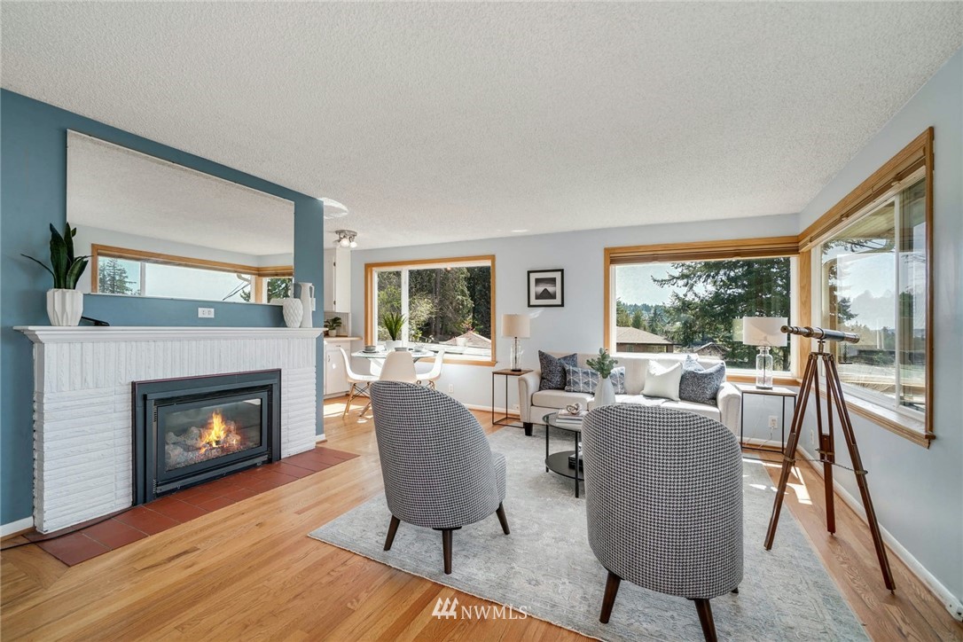 8440 46th Avenue Southwest Seattle, WA 98136 - Photo 4 of 30