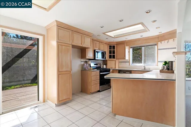 $949,000 | 207 Midway Drive, Martinez, CA 94553