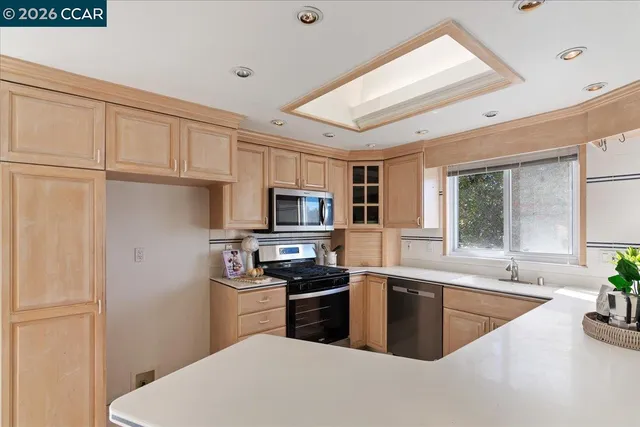 $949,000 | 207 Midway Drive, Martinez, CA 94553