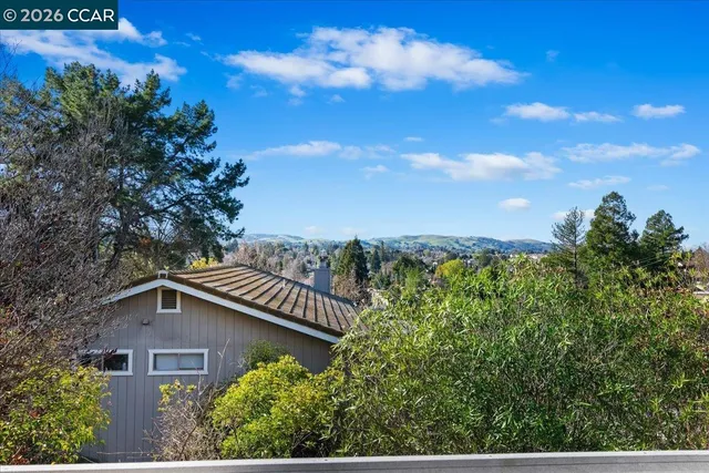 $949,000 | 207 Midway Drive, Martinez, CA 94553