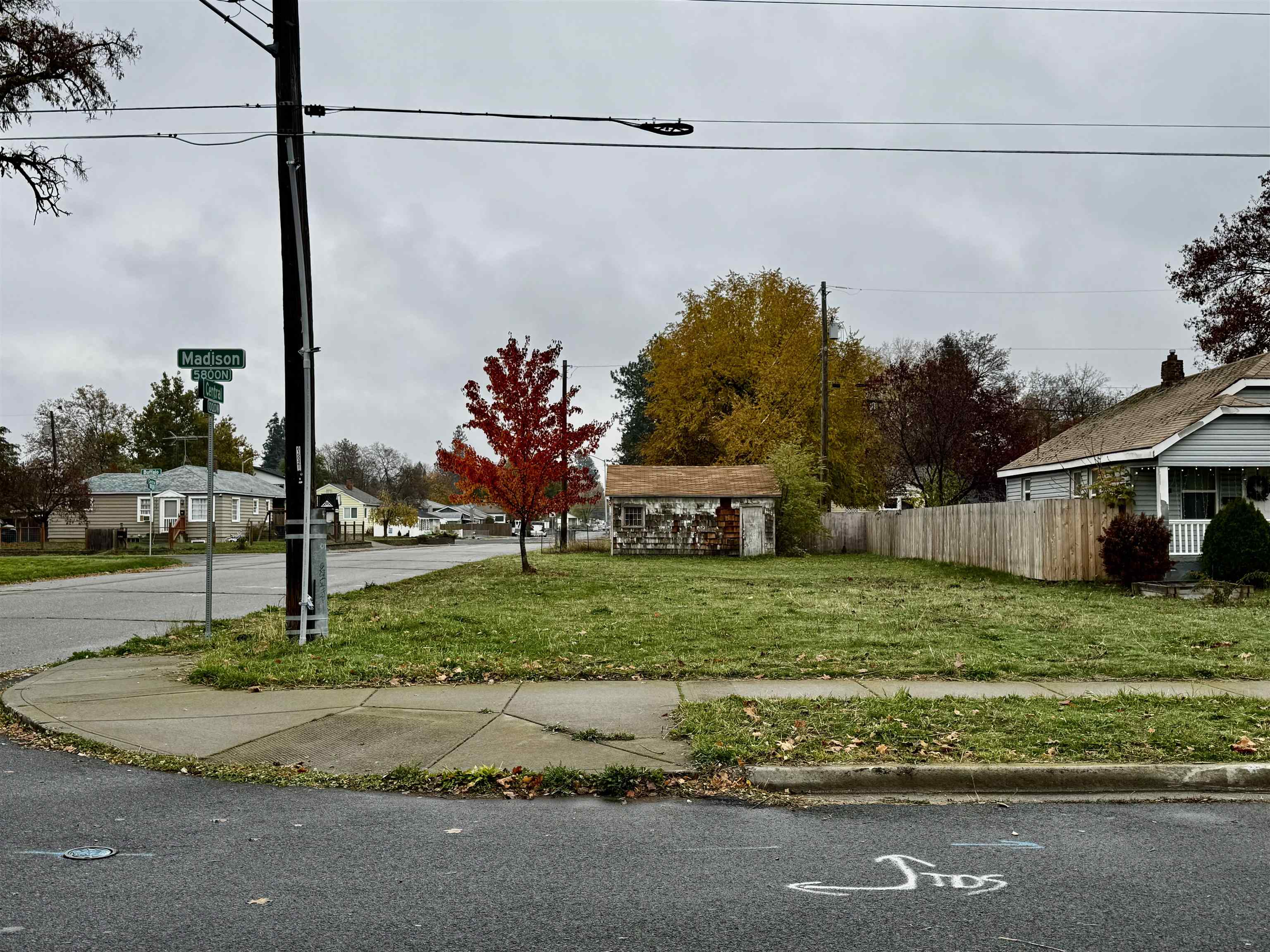 5826 North Madison Street Spokane, WA 99205 - Photo 3 of 9