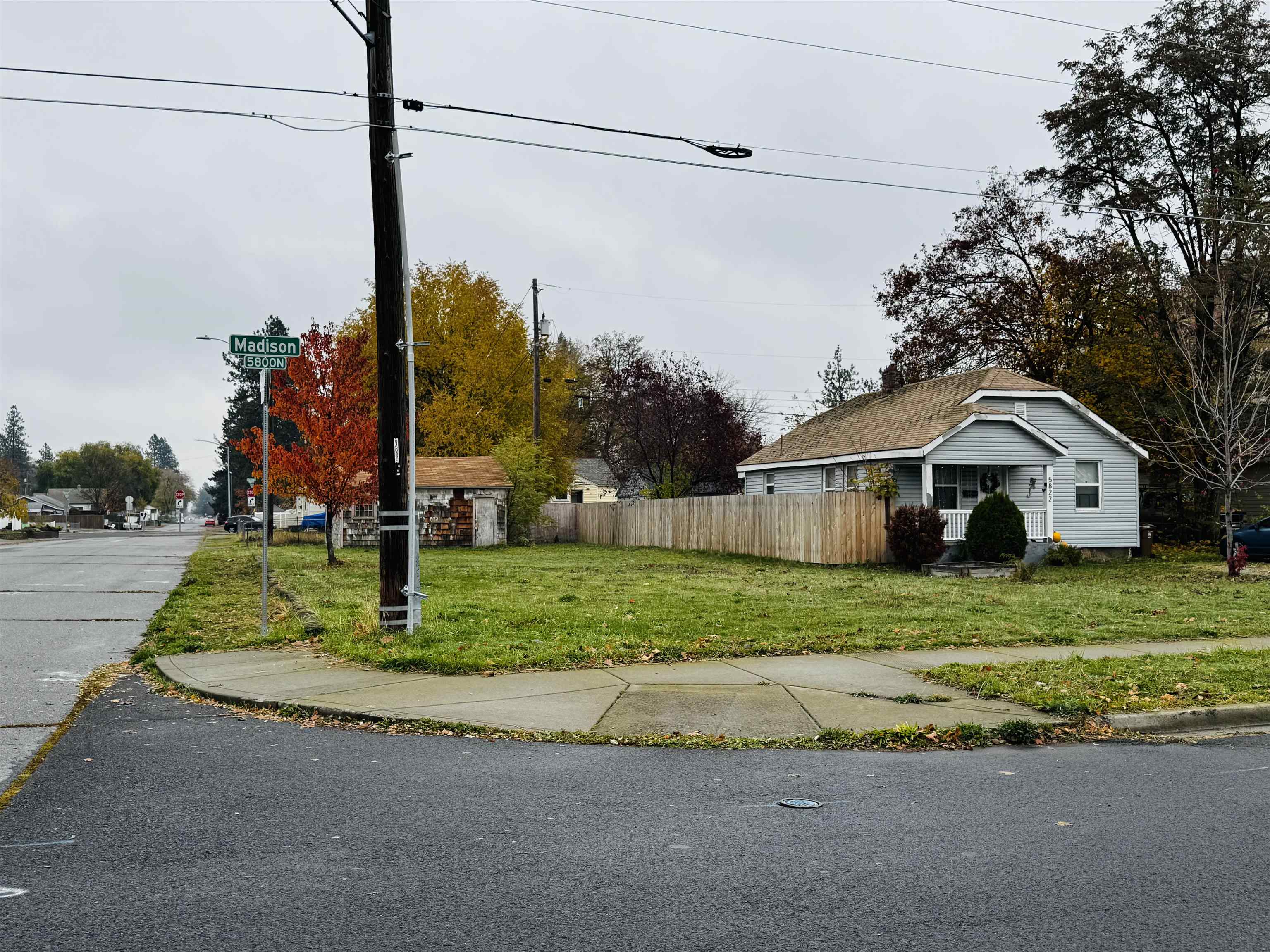 5826 North Madison Street Spokane, WA 99205 - Photo 6 of 9