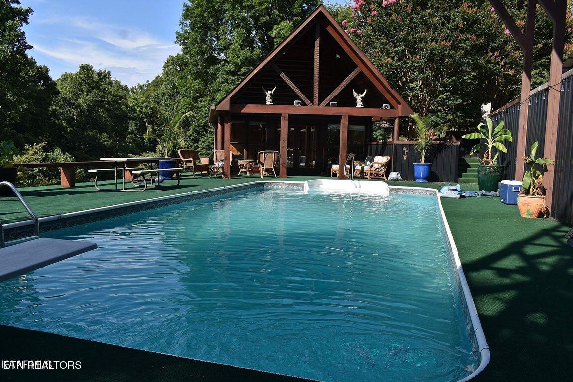 1022 Fox Hunter Road Maynardville, TN 37807 - Photo 4 of 53 19f - Copy