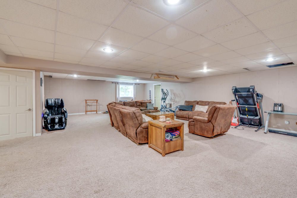 12493 East Baseline Road Dix, IL 62830 - Photo 27 of 42 Gallery Image 27