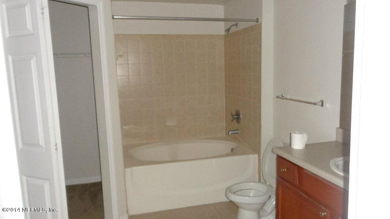 8550 Touchton Road, Unit 618 Jacksonville, FL 32216 - Photo 9 of 14 DSC02696