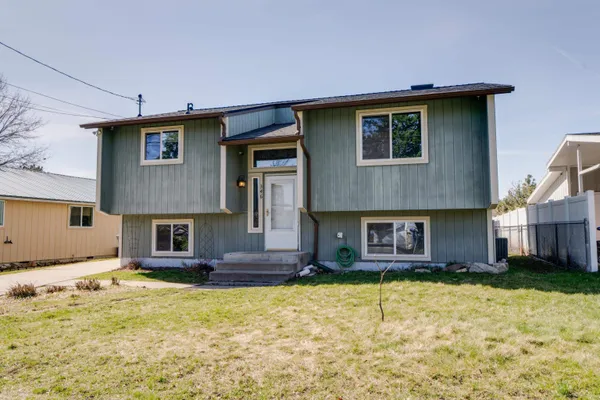 $370,000 | 346 South Jefferson Street, Medical Lake, WA 99022