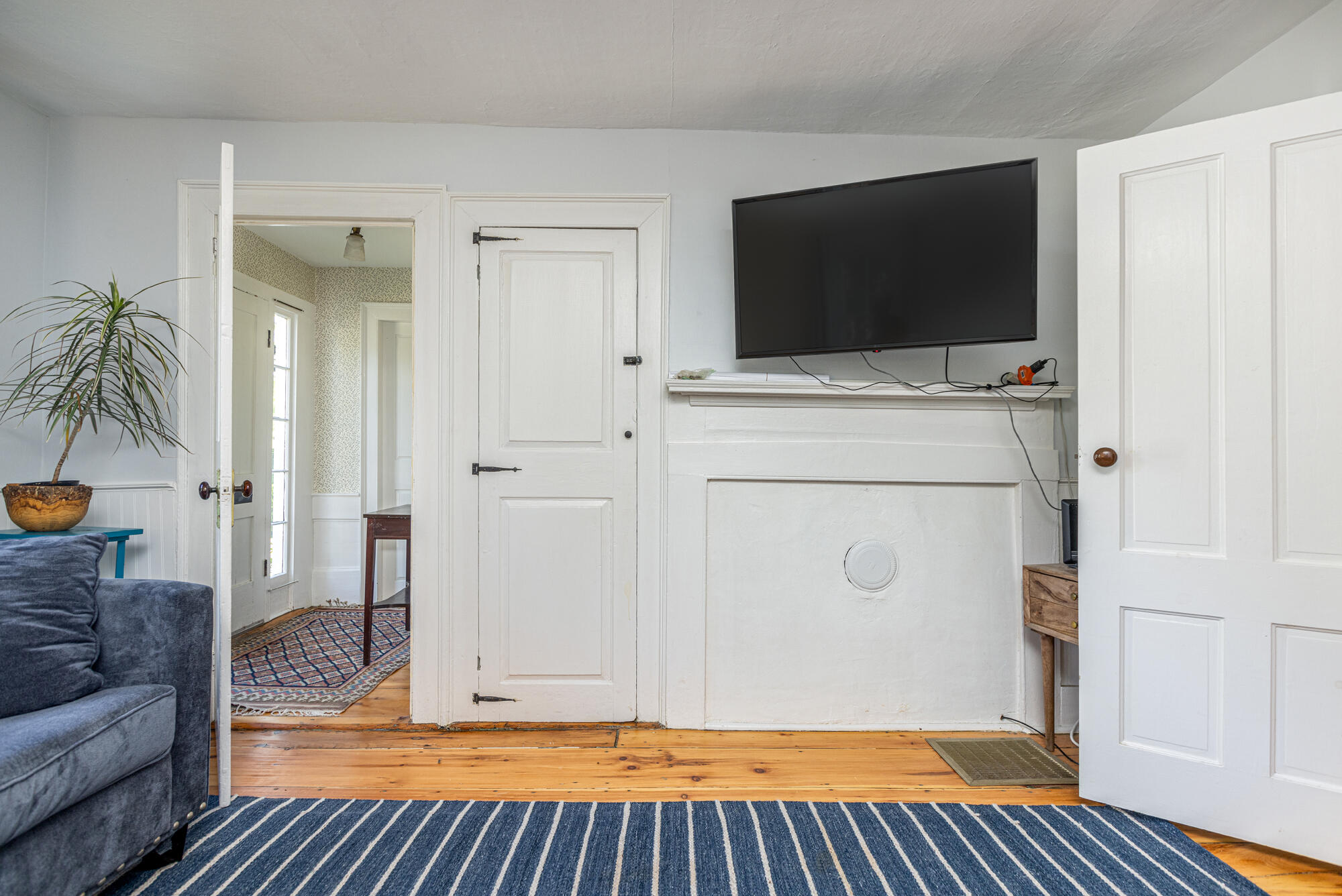 218 Main Street Freeport, ME 04032 - Photo 11 of 45 218 Main Street_W5_010