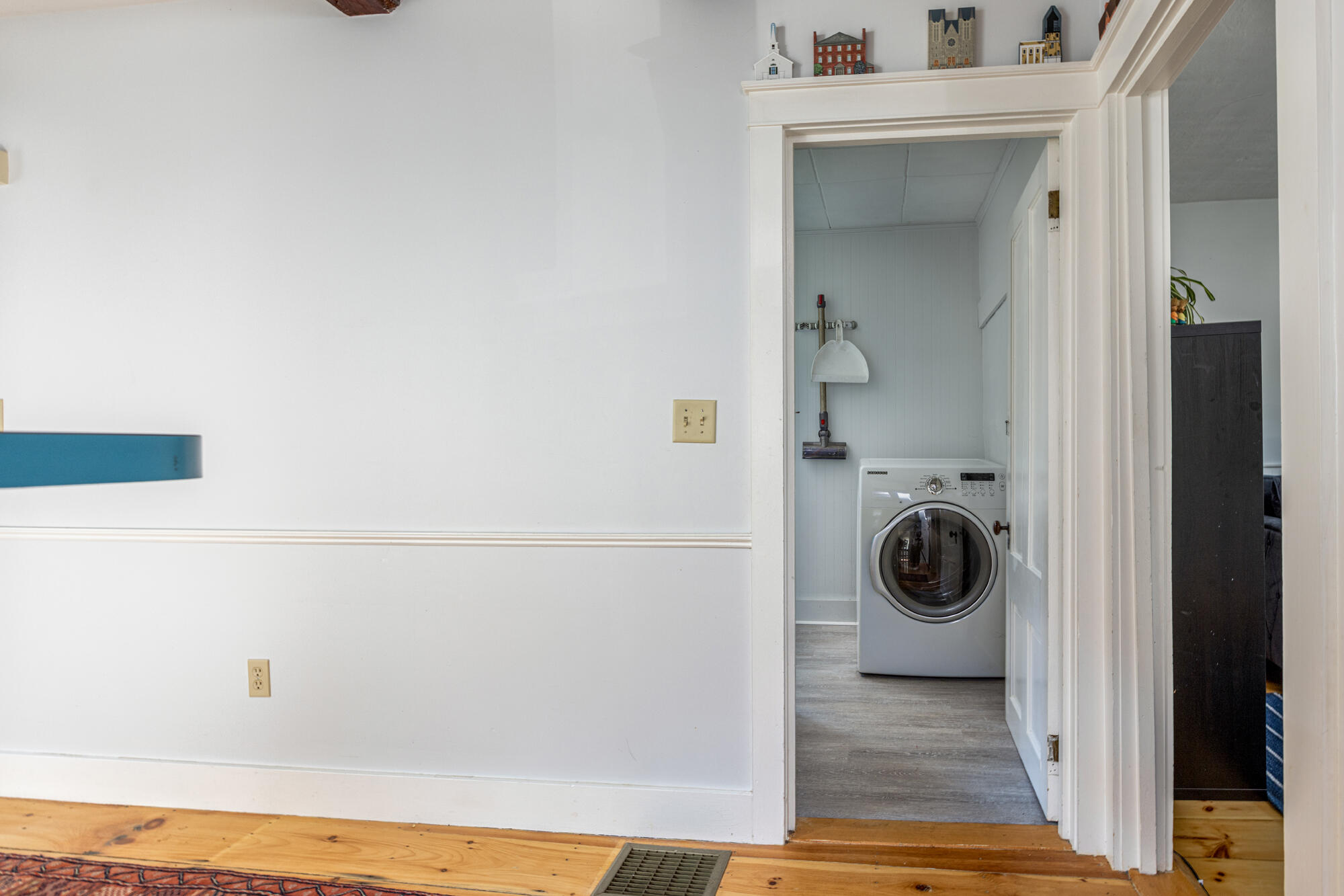 218 Main Street Freeport, ME 04032 - Photo 15 of 45 218 Main Street_W5_014