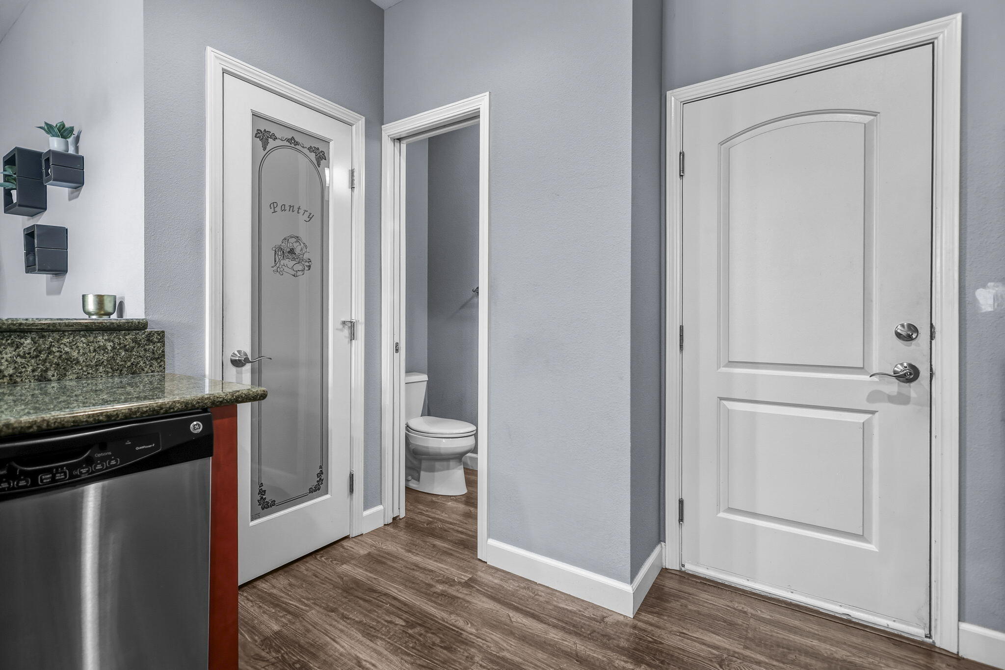 3156 Niklaus Path Redding, CA 96002 - Photo 8 of 34 a view of a bathroom with a sink and a mirror