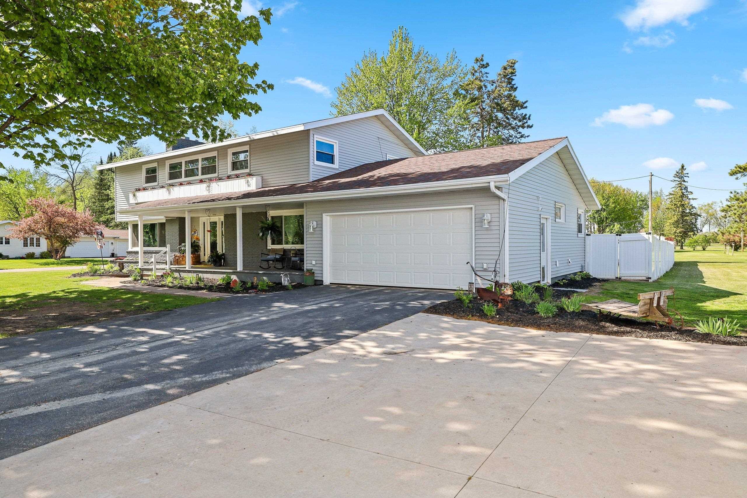 504 Sunrise Road Tigerton, WI 54486 - Photo 3 of 72