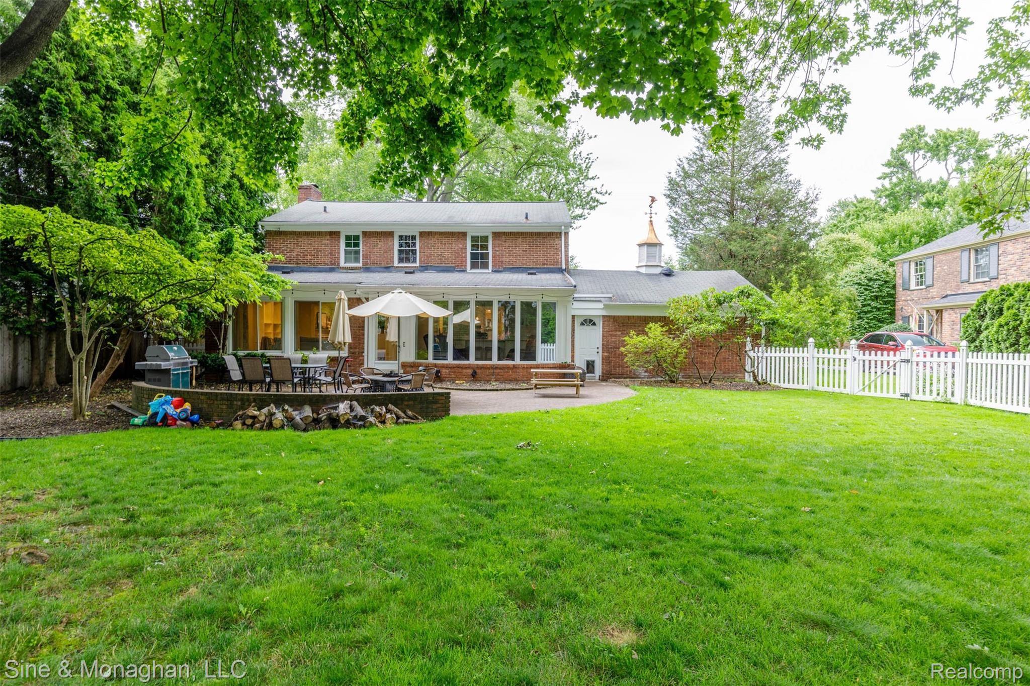 789 Trombley Road Grosse Pointe, MI 48230 - Photo 36 of 41 Sanctuary
