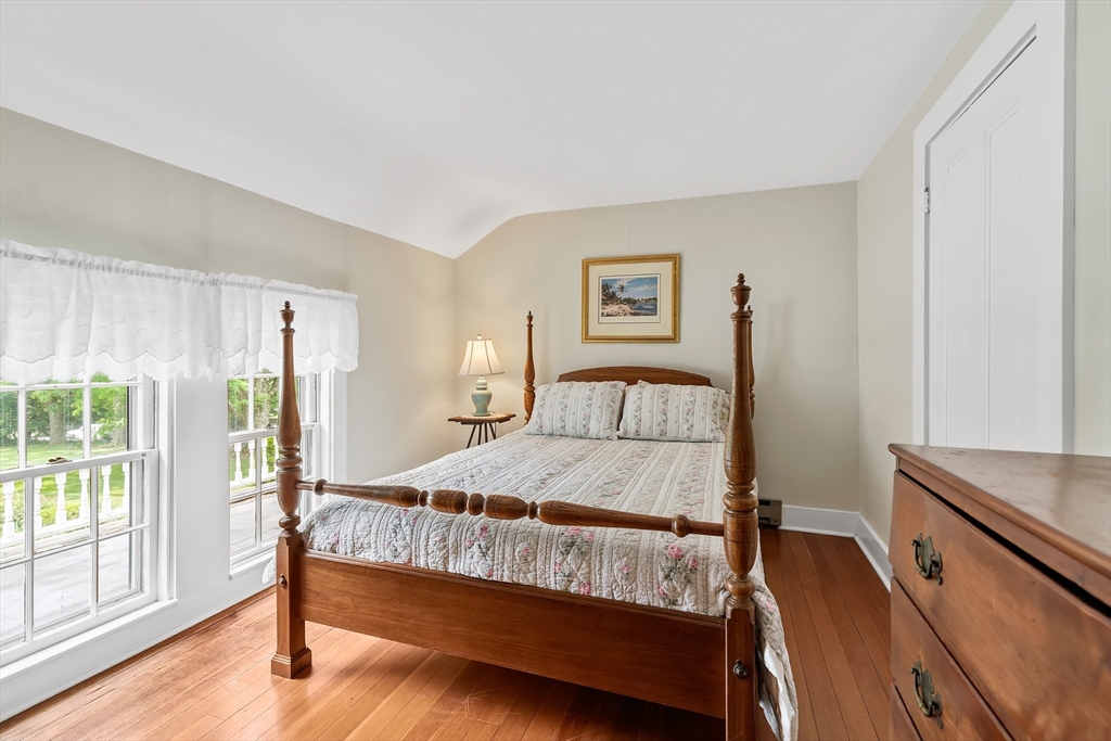 11 Concord Road Wayland, MA 01778 - Photo 20 of 35