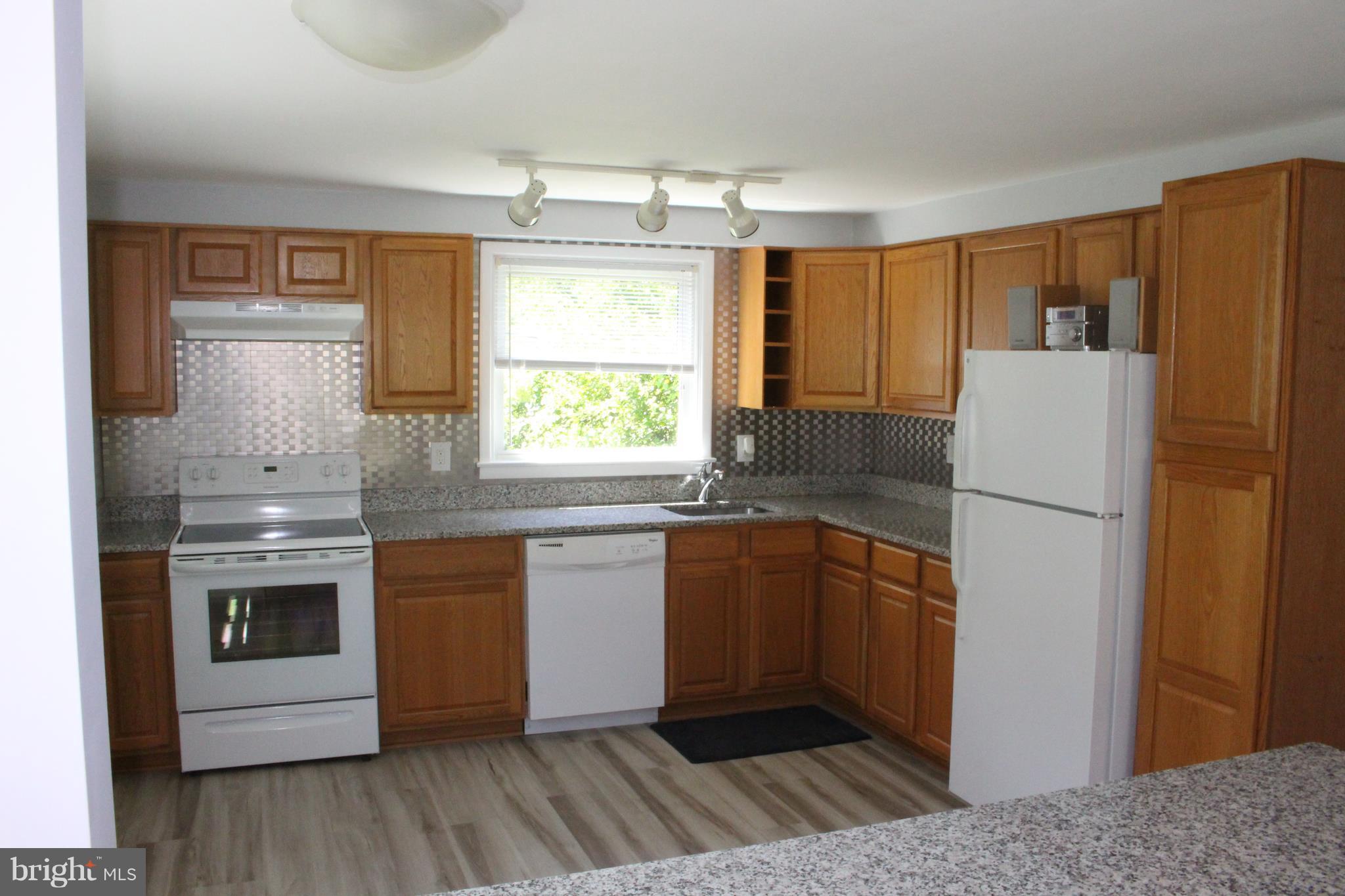 41 Belmore Road Lutherville-Timonium, MD 21093 - Photo 3 of 30 Beautifully Renovated Kitchen