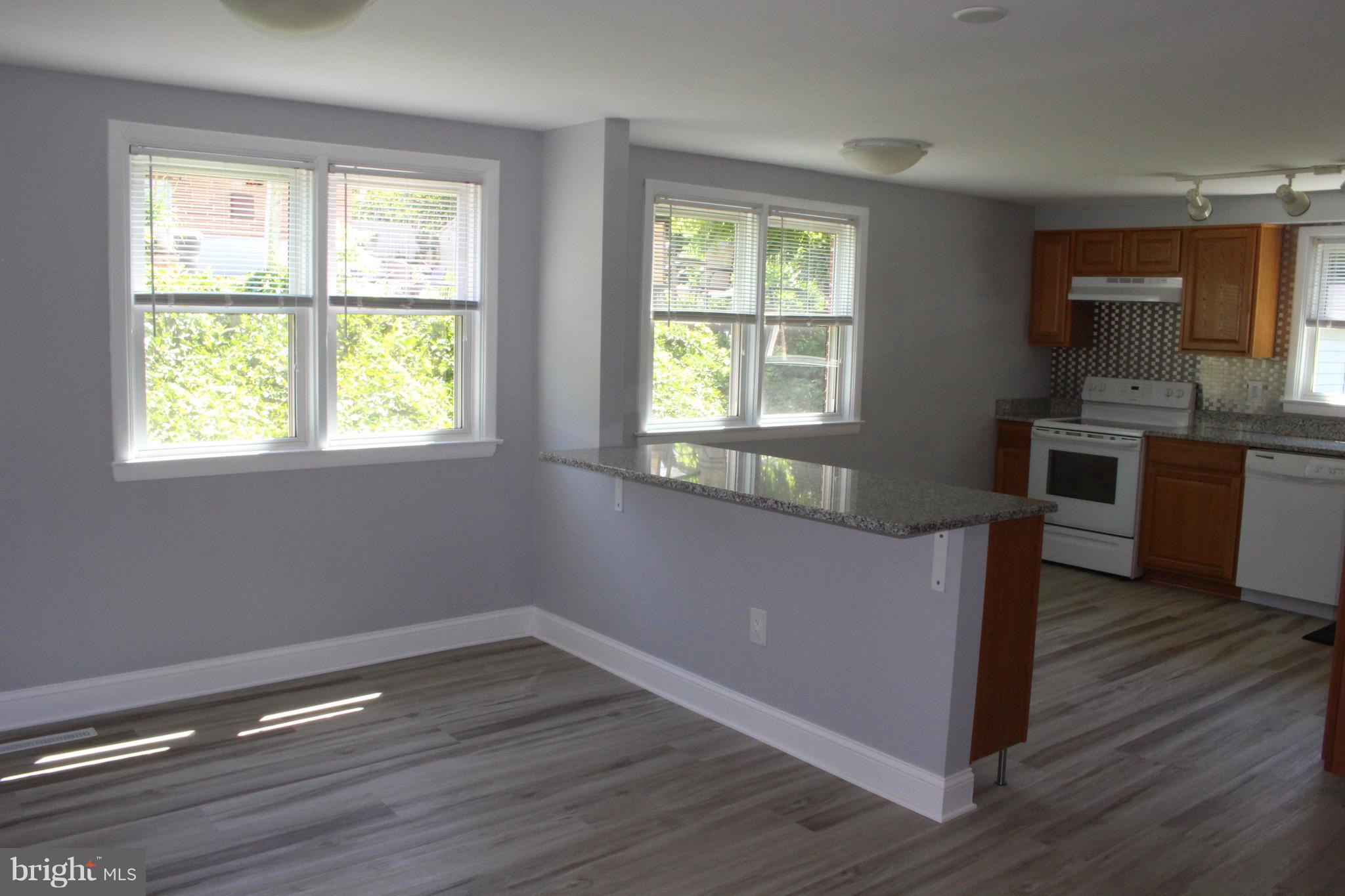 41 Belmore Road Lutherville-Timonium, MD 21093 - Photo 5 of 30 Tons of Natural Light