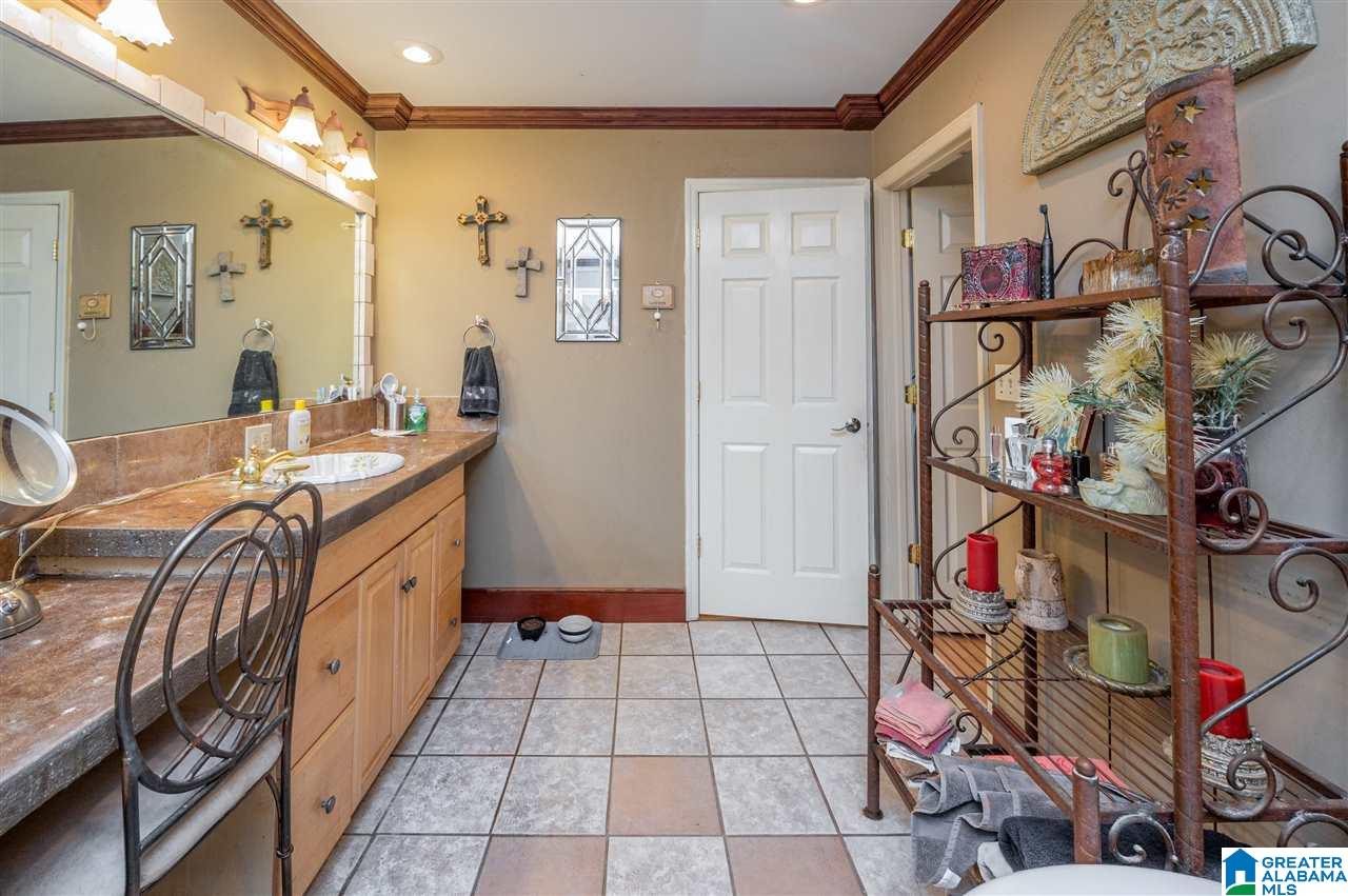 1714 Ridge Road Birmingham, AL 35209 - Photo 25 of 43
