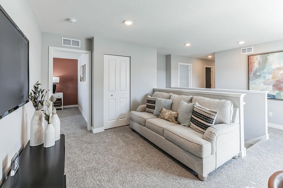 17053 Draper Way Lakeville, MN 55044 - Photo 13 of 27