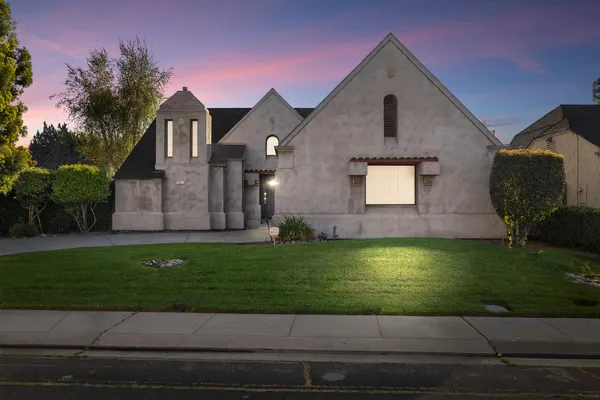 $569,900 | 1162 Sonora Avenue, Manteca, CA 95337