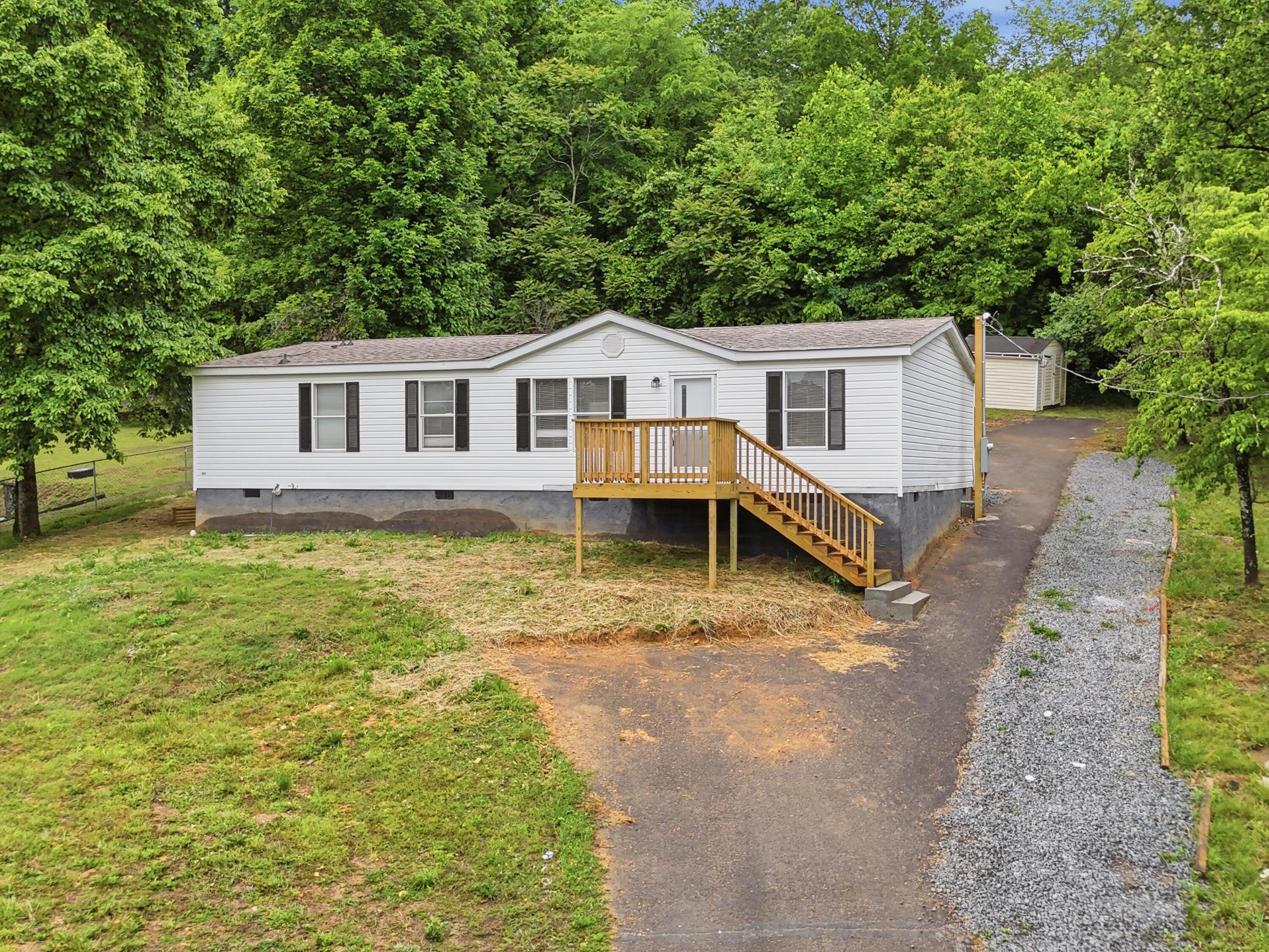 1301 River Road Decatur, TN 37322 - Photo 23 of 31 dji_20260507103250_0206_d