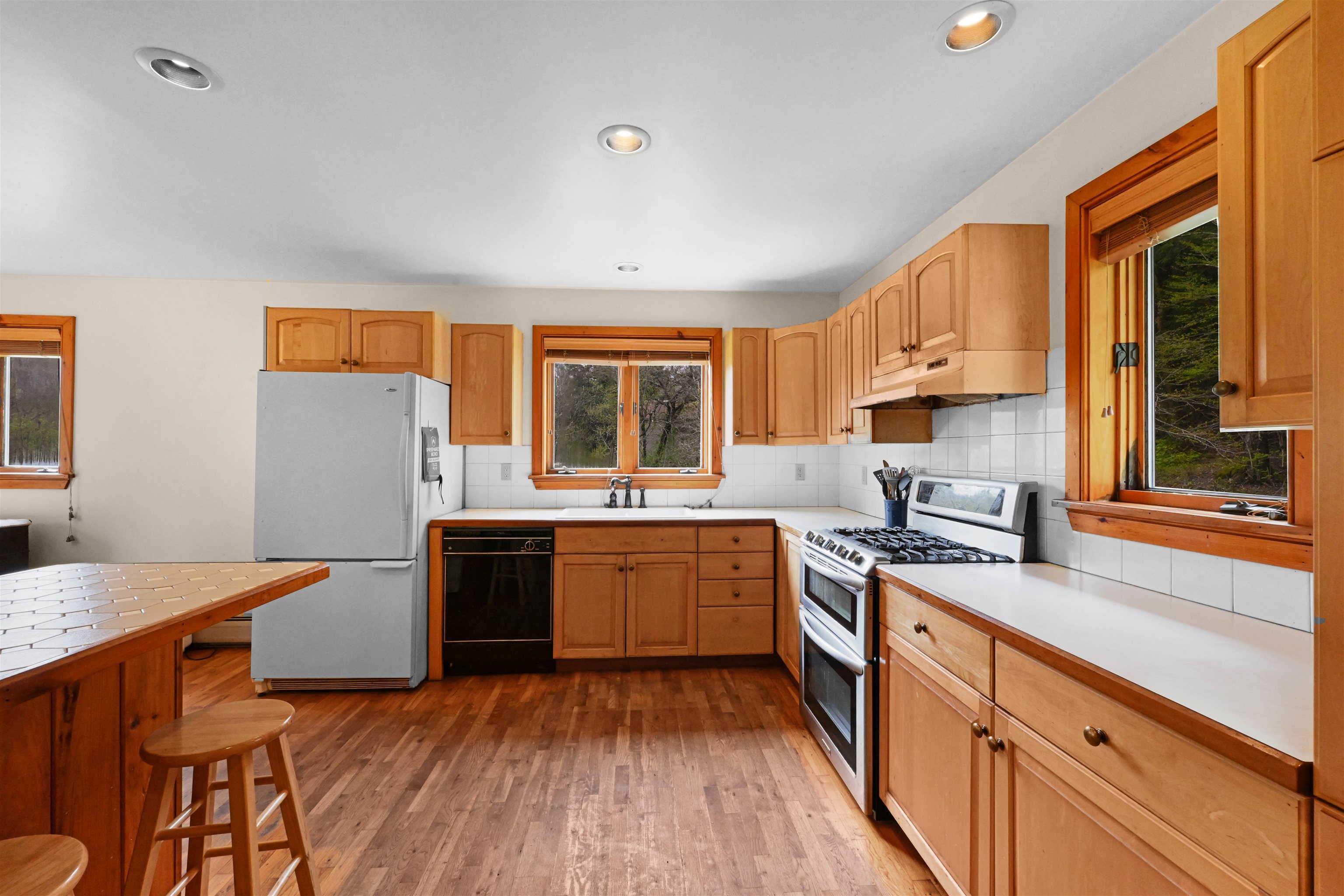 209 County Farm Road Cambridge, VT 05444 - Photo 7 of 54