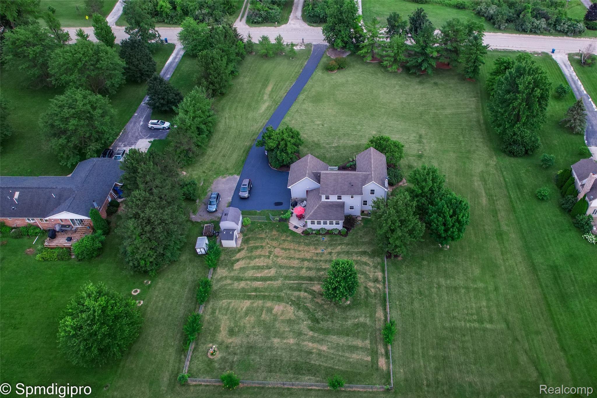 4811 Bemis Road Ypsilanti, MI 48197 - Photo 6 of 45 4811 Besim rd Yipsilanti -47.jpg