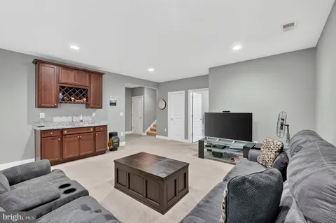 $1,050,000 | 15631 Avebury Manor Place, Leesburg, VA 20176