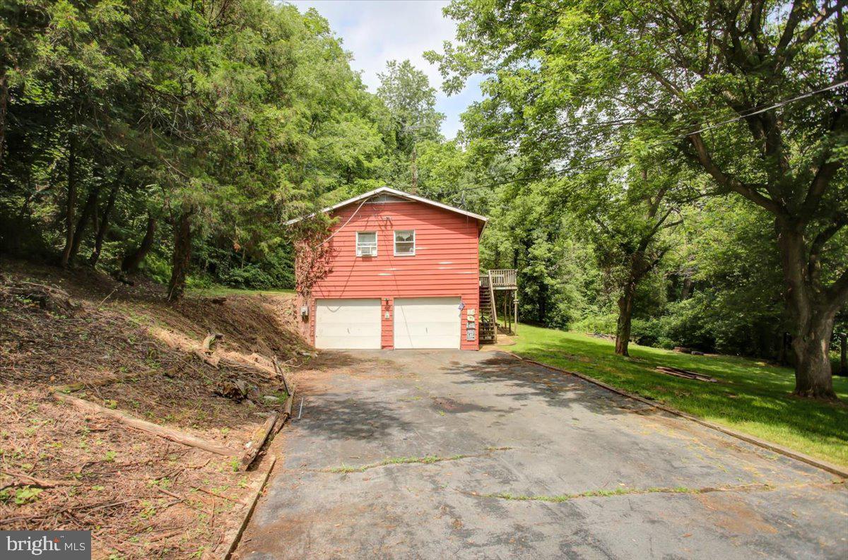 3593 Funk Road Chambersburg, PA 17201 - Photo 4 of 26 Gallery Image 4