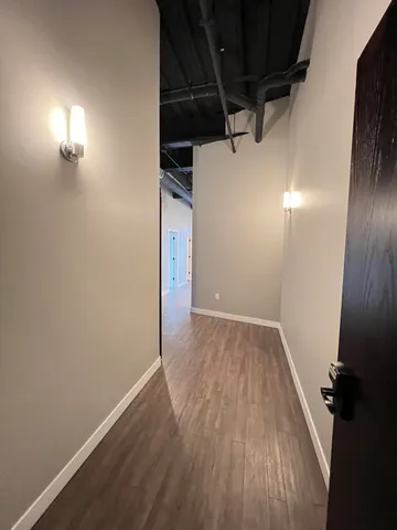 $2,350 | 157 South Kalamazoo Mall, Unit 405, Kalamazoo, MI 49007