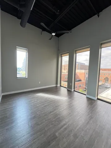 $2,350 | 157 South Kalamazoo Mall, Unit 405, Kalamazoo, MI 49007