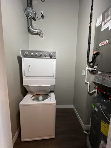 $2,350 | 157 South Kalamazoo Mall, Unit 405, Kalamazoo, MI 49007