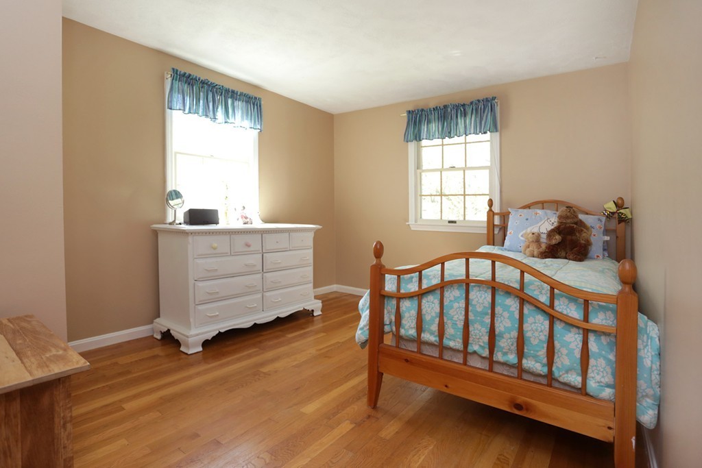 11 Crescent Drive Georgetown, MA 01833 - Photo 14 of 24 Gallery Image 14