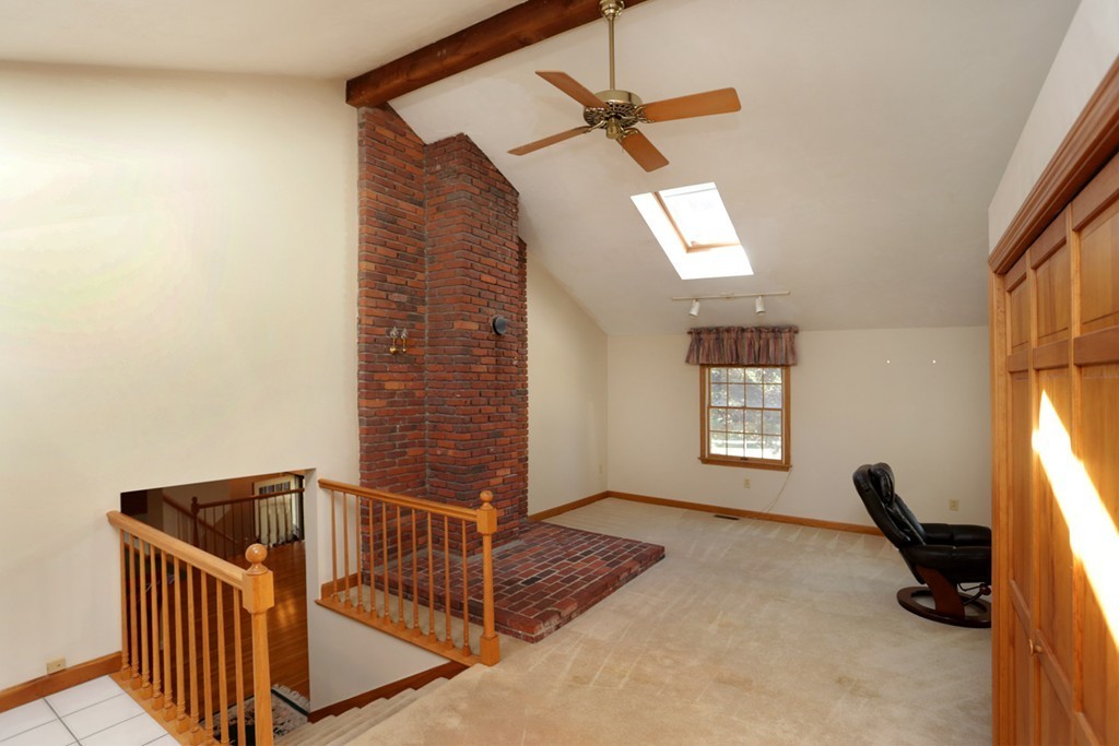 11 Crescent Drive Georgetown, MA 01833 - Photo 9 of 24 Gallery Image 9