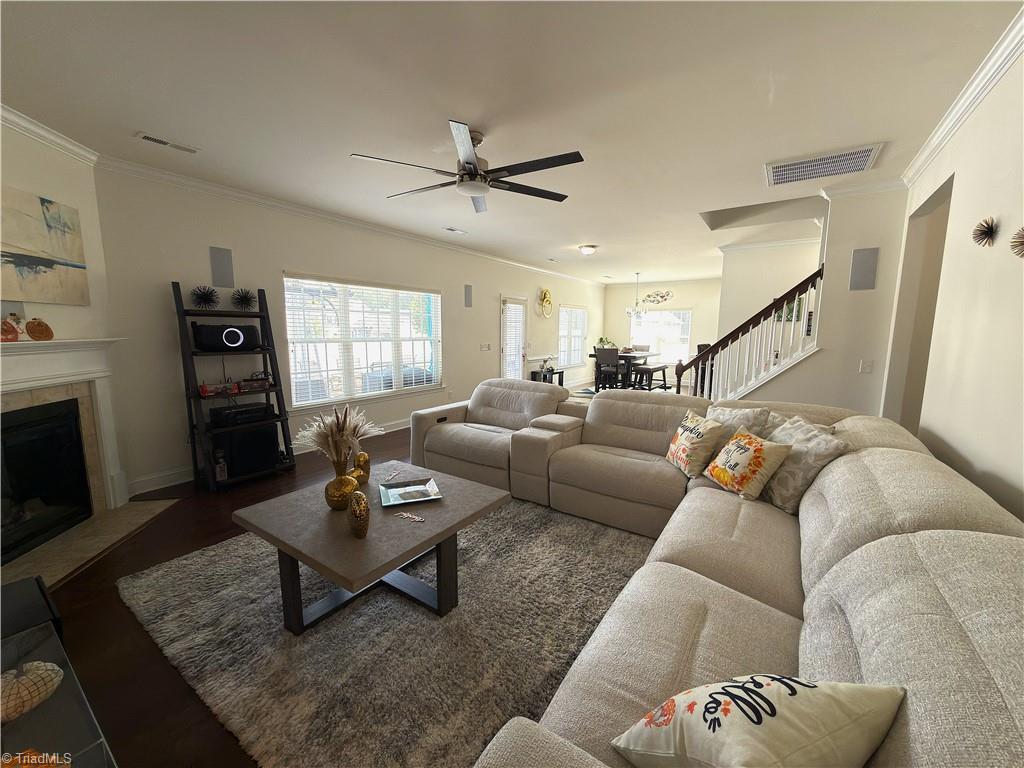 4000 Brayden Drive High Point, NC 27265 - Photo 19 of 40 Large social areas