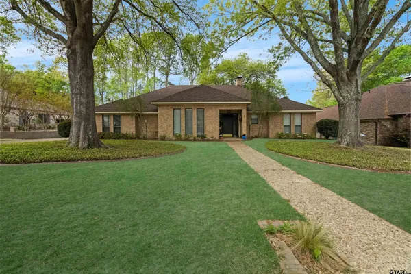 $424,900 | 5805 Regents Row, Tyler, TX 75703