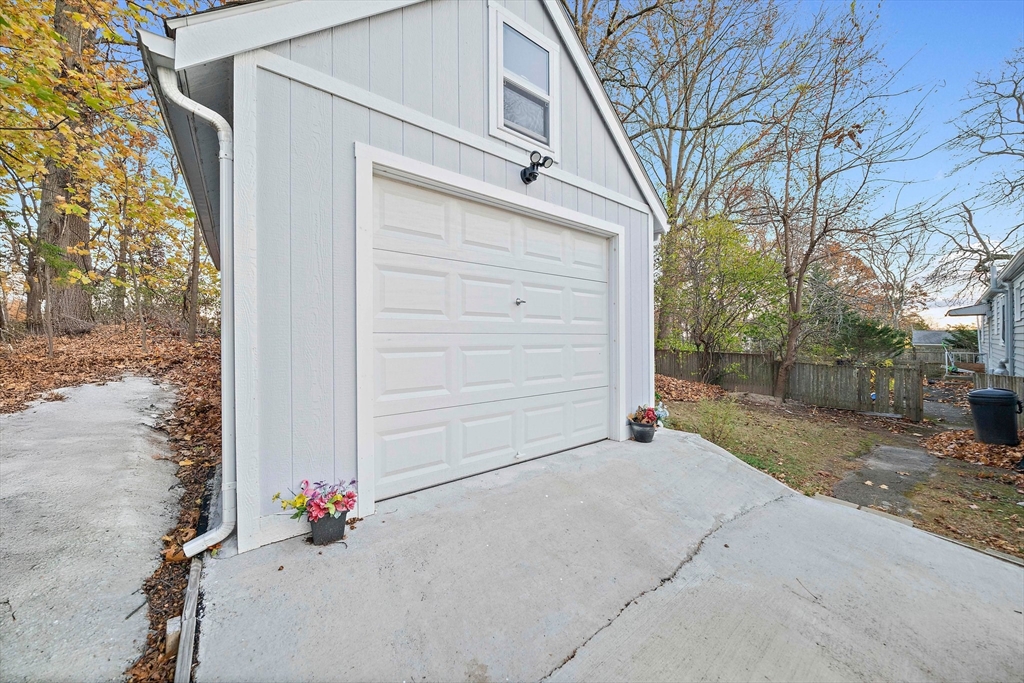 27 Burton Road Braintree, MA 02184 - Photo 28 of 30 Gallery Image 28