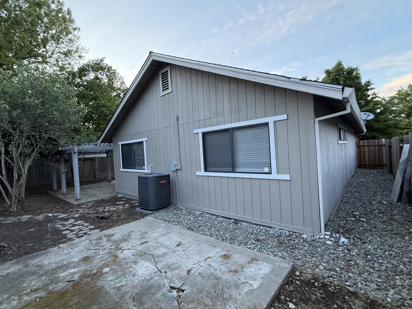 1870 Azurite Way Sacramento, CA 95833 - Photo 38 of 38 a front view of house with yard