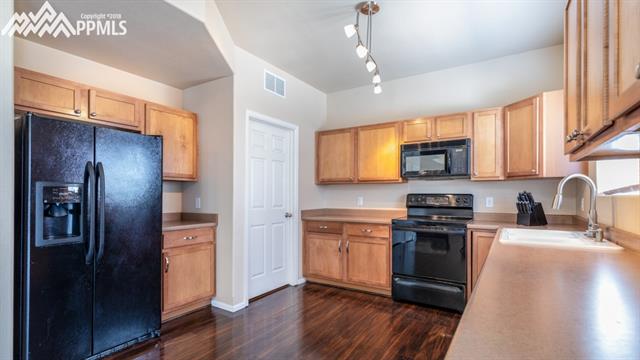 5152 Goldking Road Pueblo, CO 81008 - Photo 9 of 36 Gallery Image 9