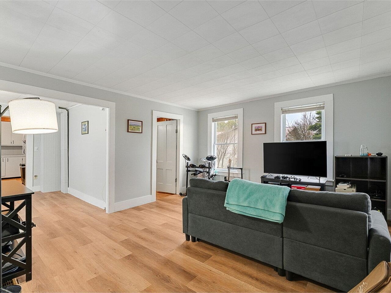 15 Walnut Street St. Albans, VT 05478 - Photo 11 of 31